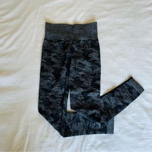 Gymshark Camo leggings XS